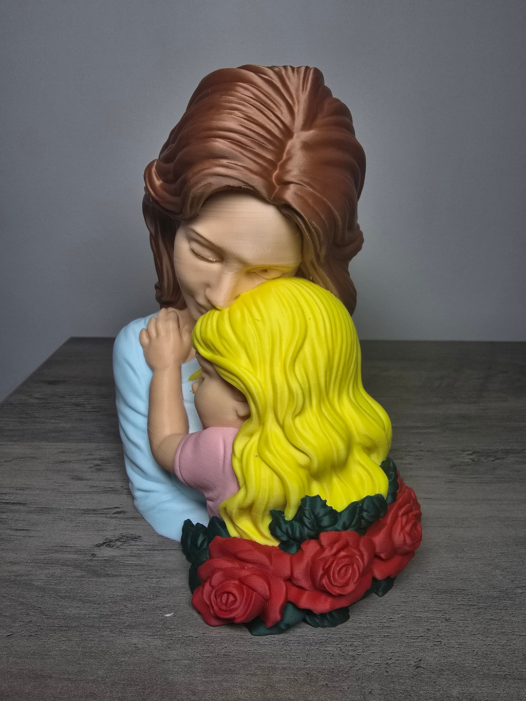 3D Printed Mother & Daughter Figurine | Sentimental Gift Sculpture | 4m3d Design Art