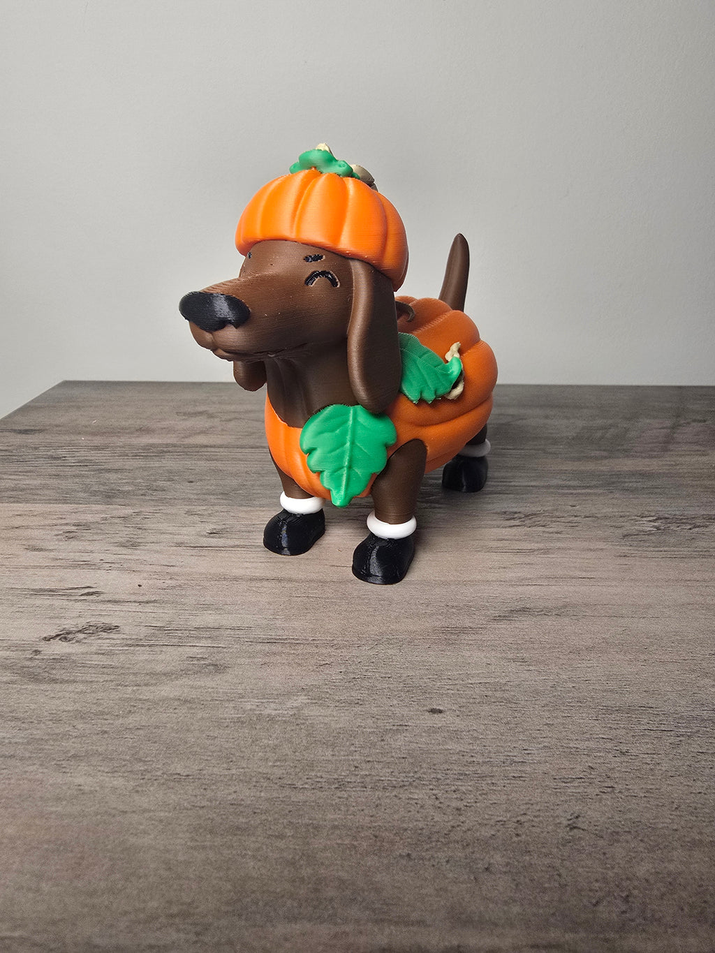 3D Printed Dachshund in Pumpkin Costume Figurine | Halloween Decor | 5x2x4 Inches | 4m3d Design Art