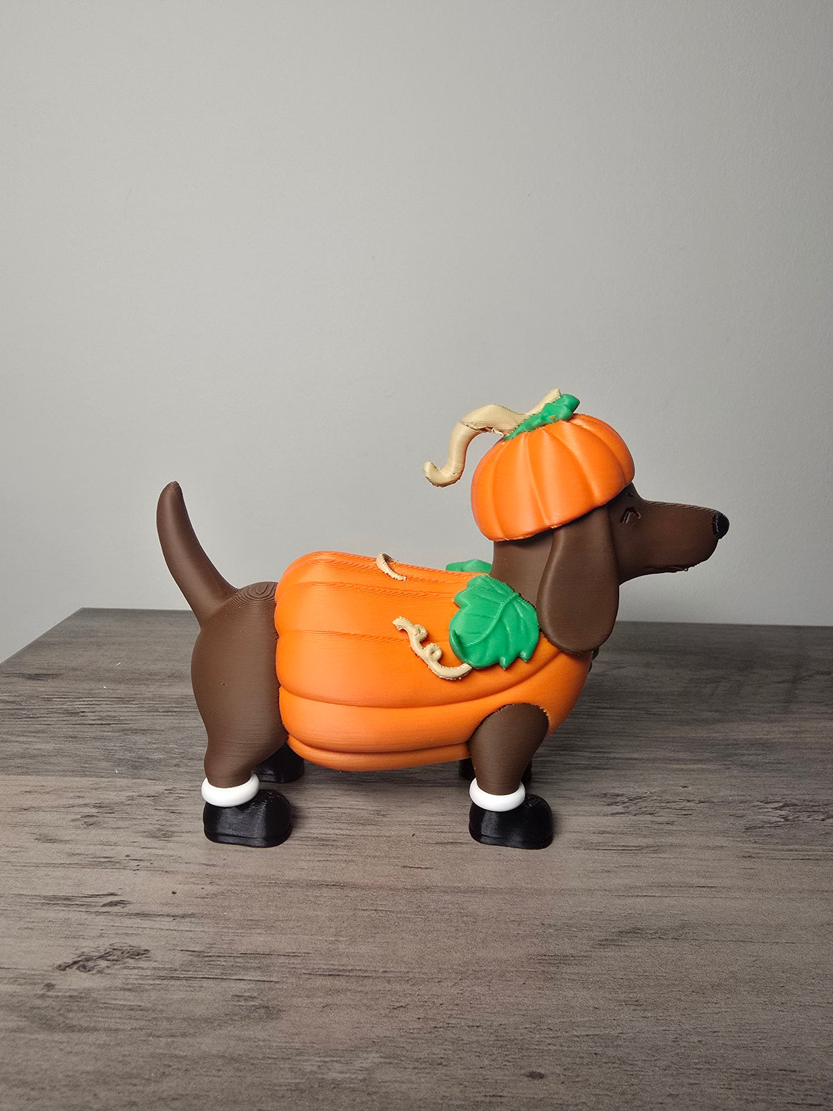3D Printed Dachshund in Pumpkin Costume Figurine | Halloween Decor | 5x2x4 Inches | 4m3d Design Art