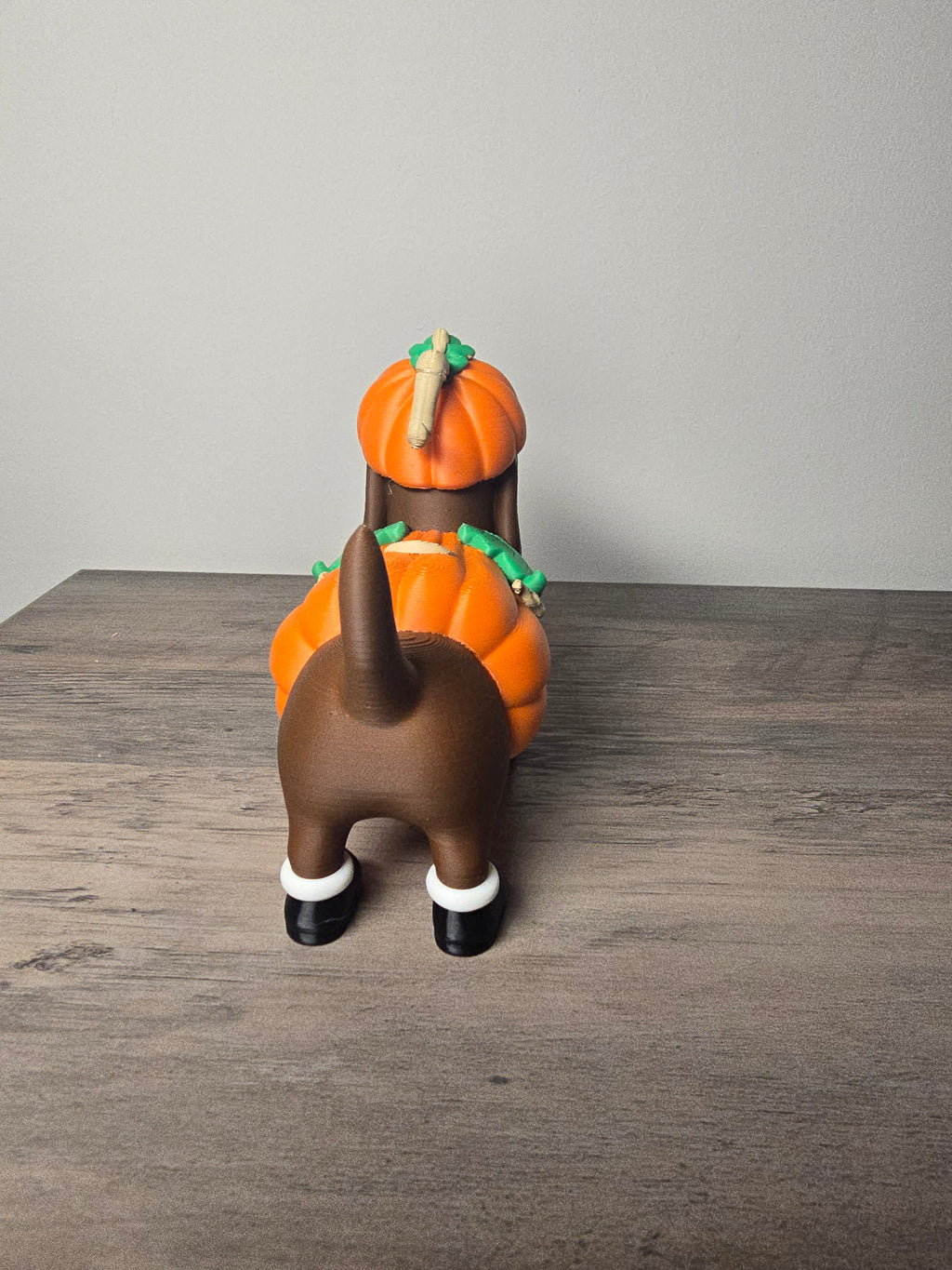 3D Printed Dachshund in Pumpkin Costume Figurine | Halloween Decor | 5x2x4 Inches | 4m3d Design Art