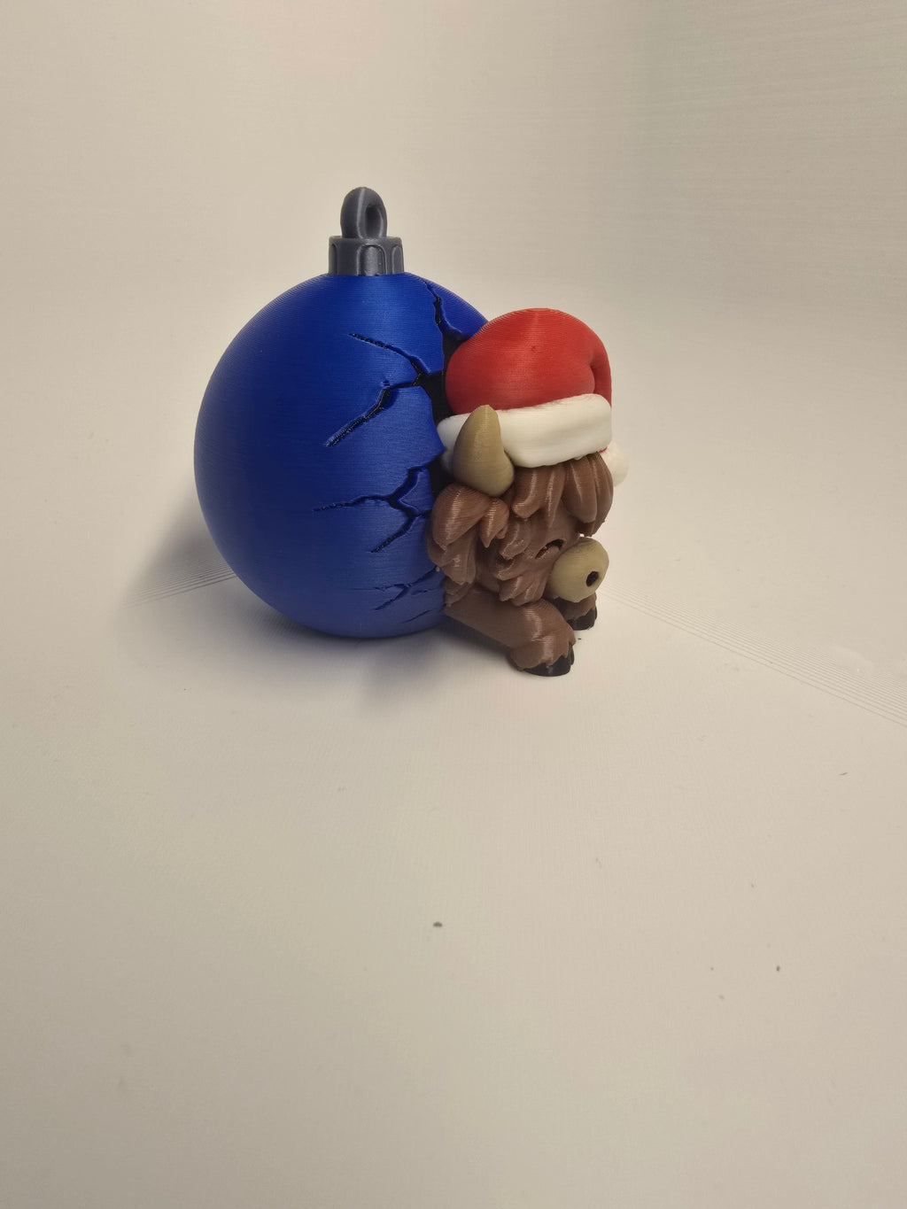 3D Printed Highland Cow Christmas Ornament | Digitally Painted Holiday Decor | 4m3d Design Art