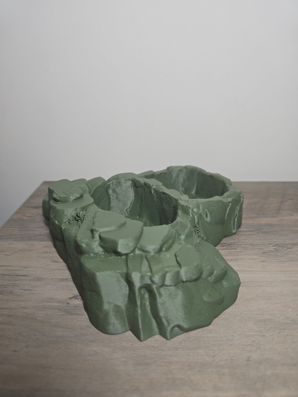 3D Printed Rock-Style Double Reptile Bowl | Custom Color Terrarium Decor | 4m3d Design Art