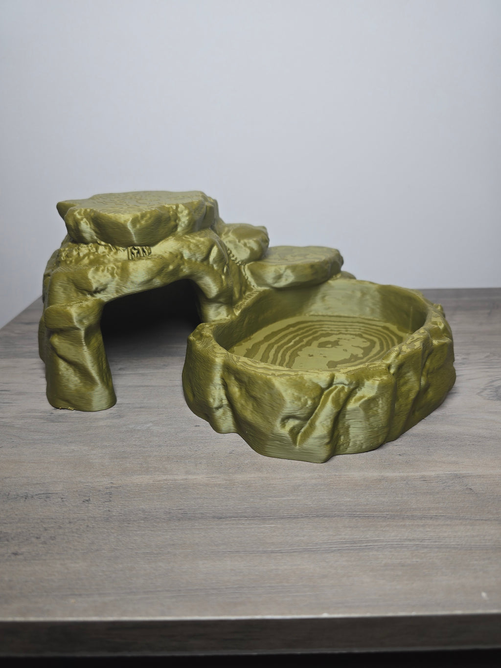 3D Printed Rock-Style Reptile Bowl & Hideaway | Custom Color Terrarium Decor | 4m3d Design Art