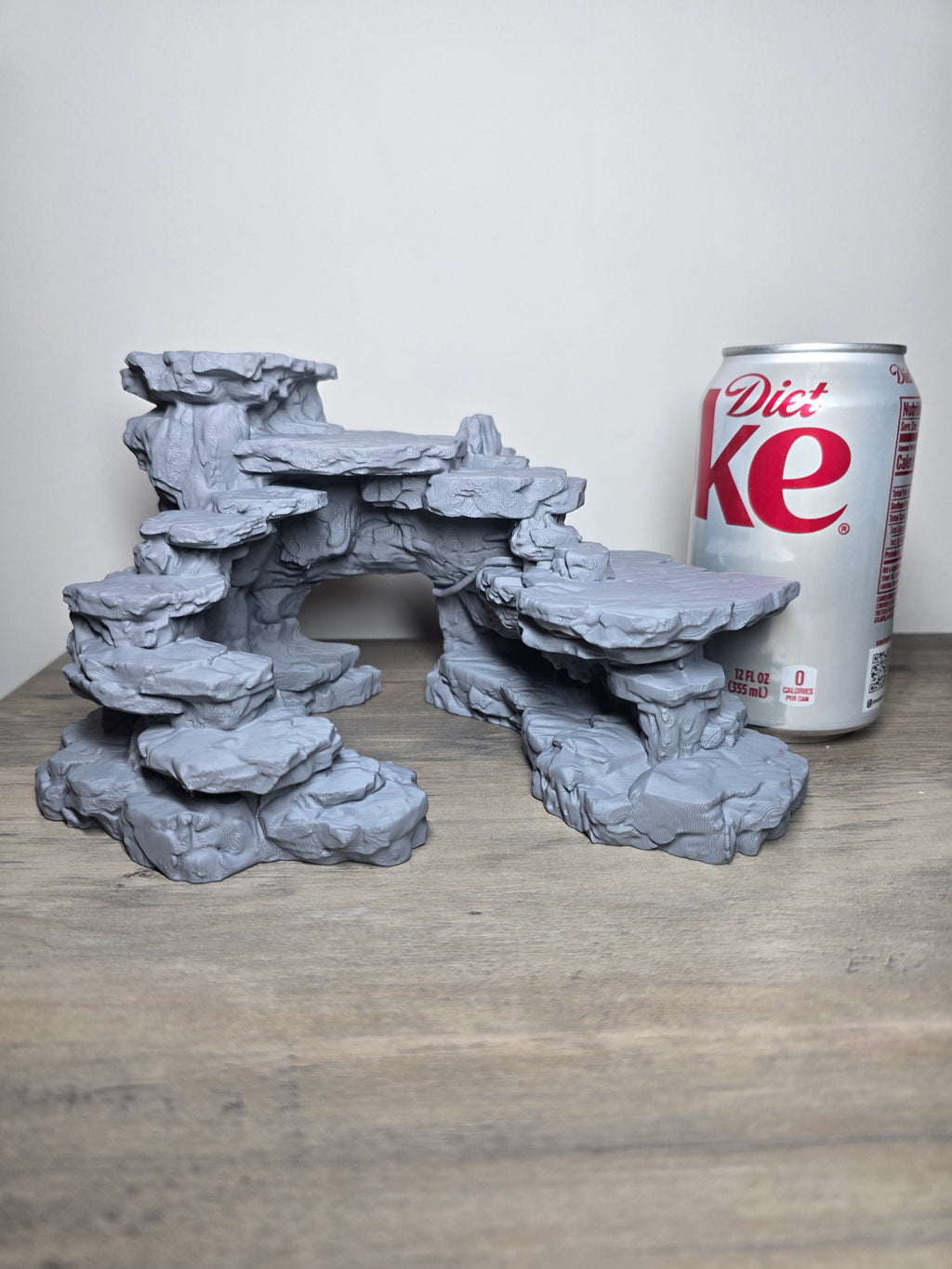 3D Printed Layered Rock Aquarium Swim-Through | Custom Color Fish Hideaway | 4m3d Design Art