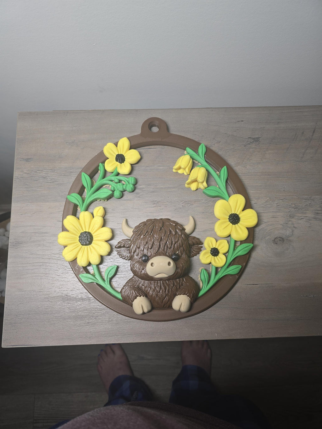 3D Printed Highland Cow Wall Décor | Floral Design with Lilies & Daisies | 4m3d Design Art