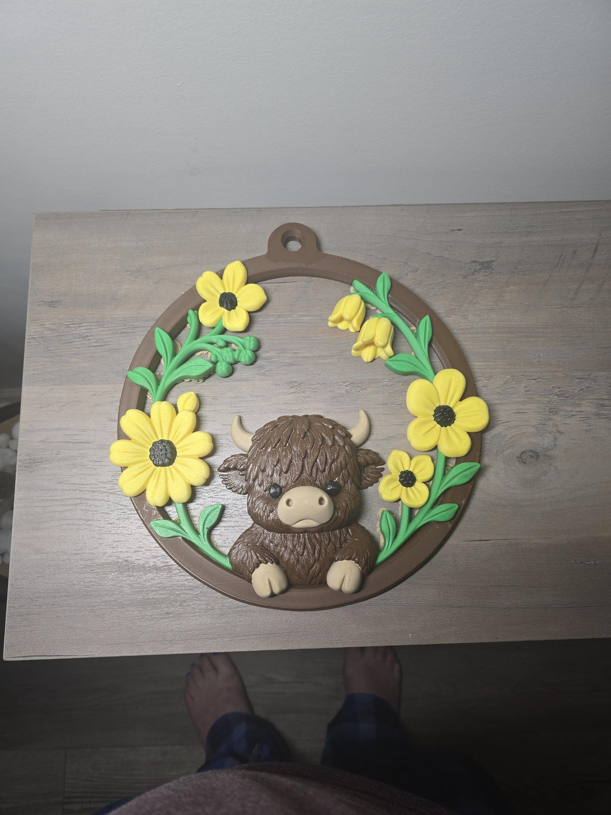 3D Printed Highland Cow Wall Décor | Floral Design with Lilies & Daisies | 4m3d Design Art