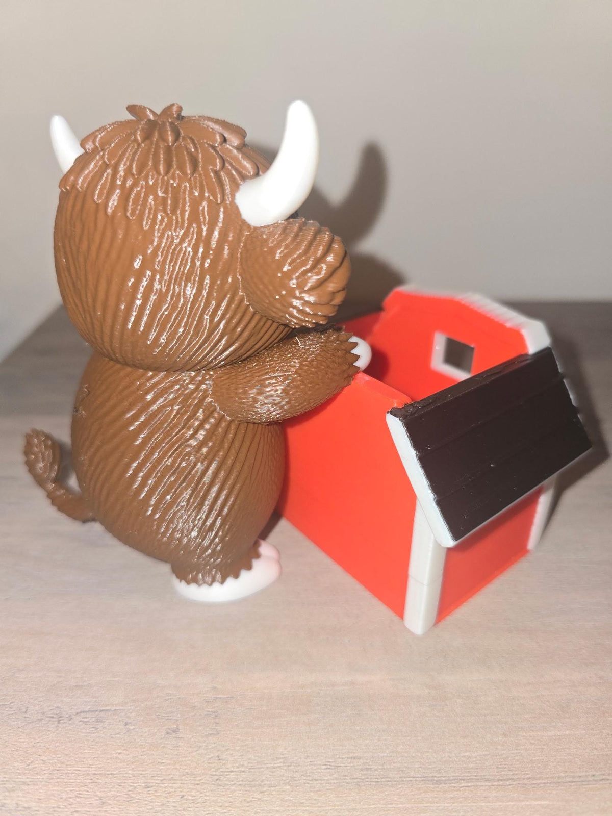 3D Printed Highland Cow Barn Planter | Farmhouse Planter & Container | 4m3d Design Art