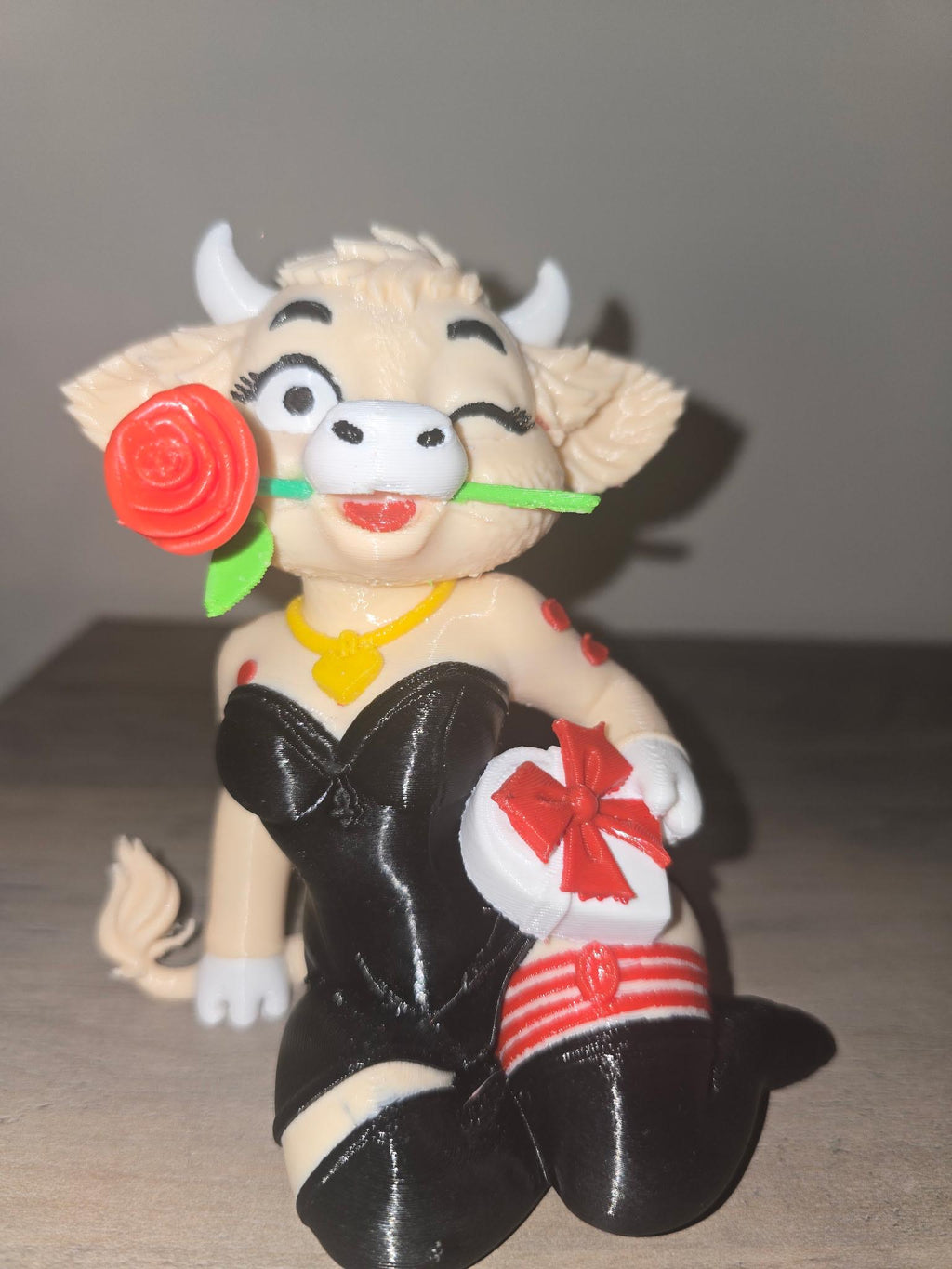 3D Printed Glamour Pose Highland Cow Figurine | Cheeky Pin-Up Design | 4m3d Design Art