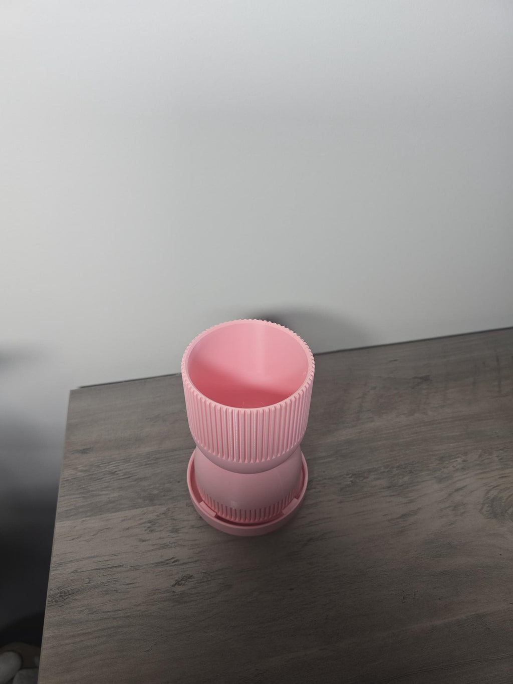 3D Printed Ribbed Decorative Planter | Custom Colors | Indoor Plant Pot | 4m3d Design Art