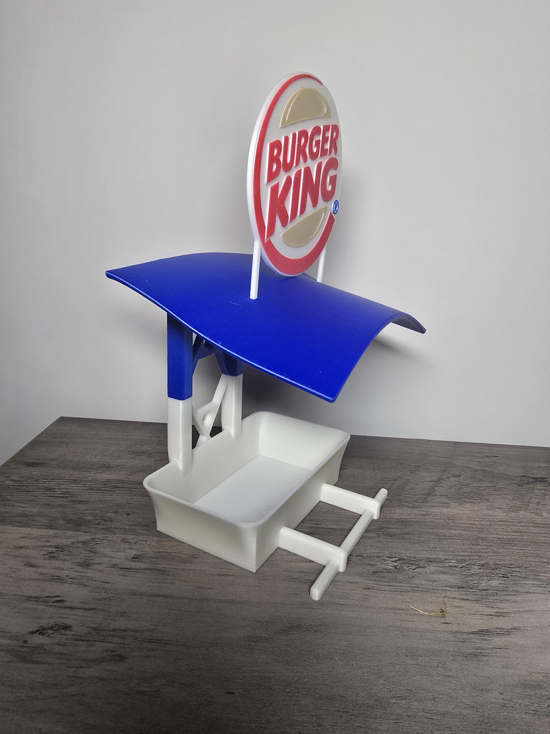 3D Printed Burger King-Style Bird Feeder | Funny Outdoor Decor | 6x5x9 In | 4m3d Design Art