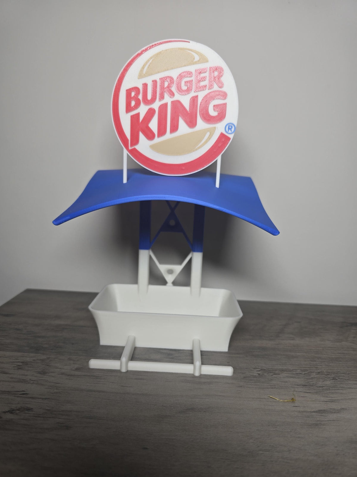 3D Printed Burger King-Style Bird Feeder | Funny Outdoor Decor | 6x5x9 In | 4m3d Design Art