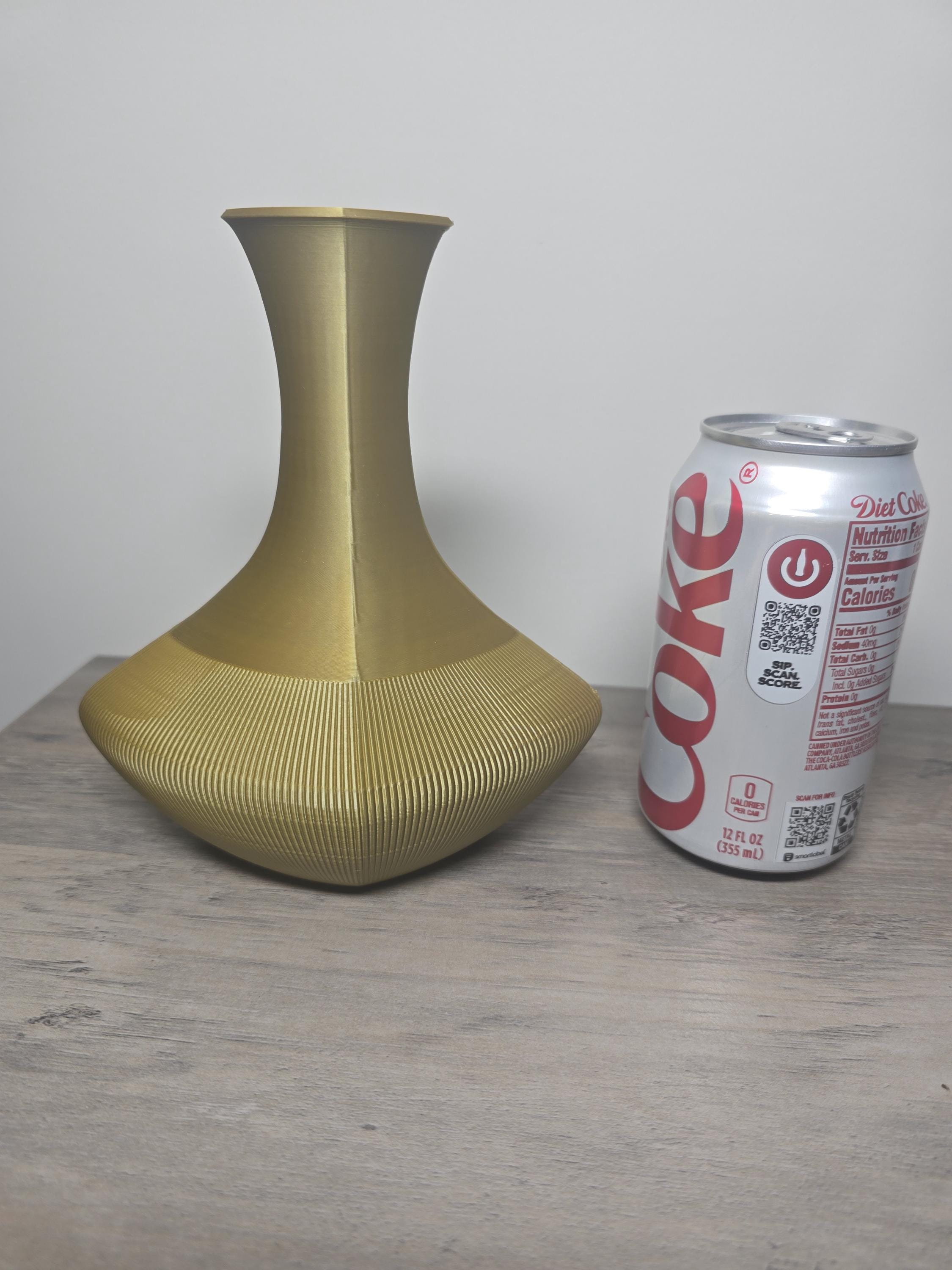 3D Printed Tapered Ribbed Decorative Vase | Modern Home Decor | Custom Colors | 4m3d Design Art