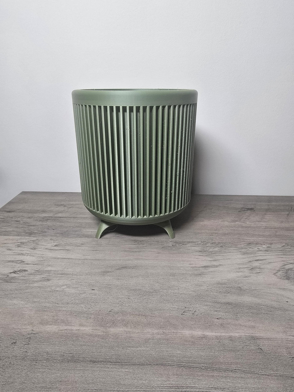 3D Printed Decorative Planter with Vertical Ribs & Legs | Custom Colors | 4m3d Design Art