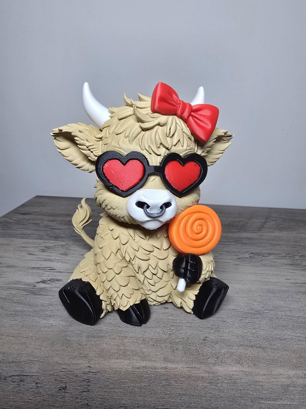 3D Printed In Love Highland Cow Figurine | Lollipop Design | Hand-Finished | 4m3d Design Art