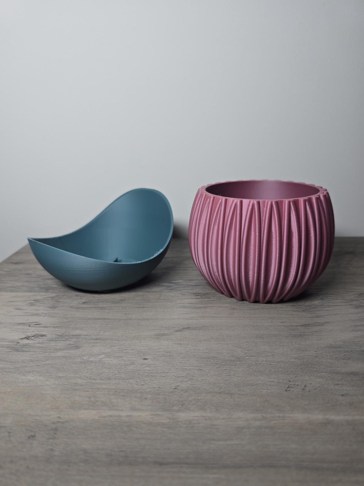 3D Printed Ribbed Planter with Saucer | Indoor Plant Pot | Custom Colors | 4m3d Design Art