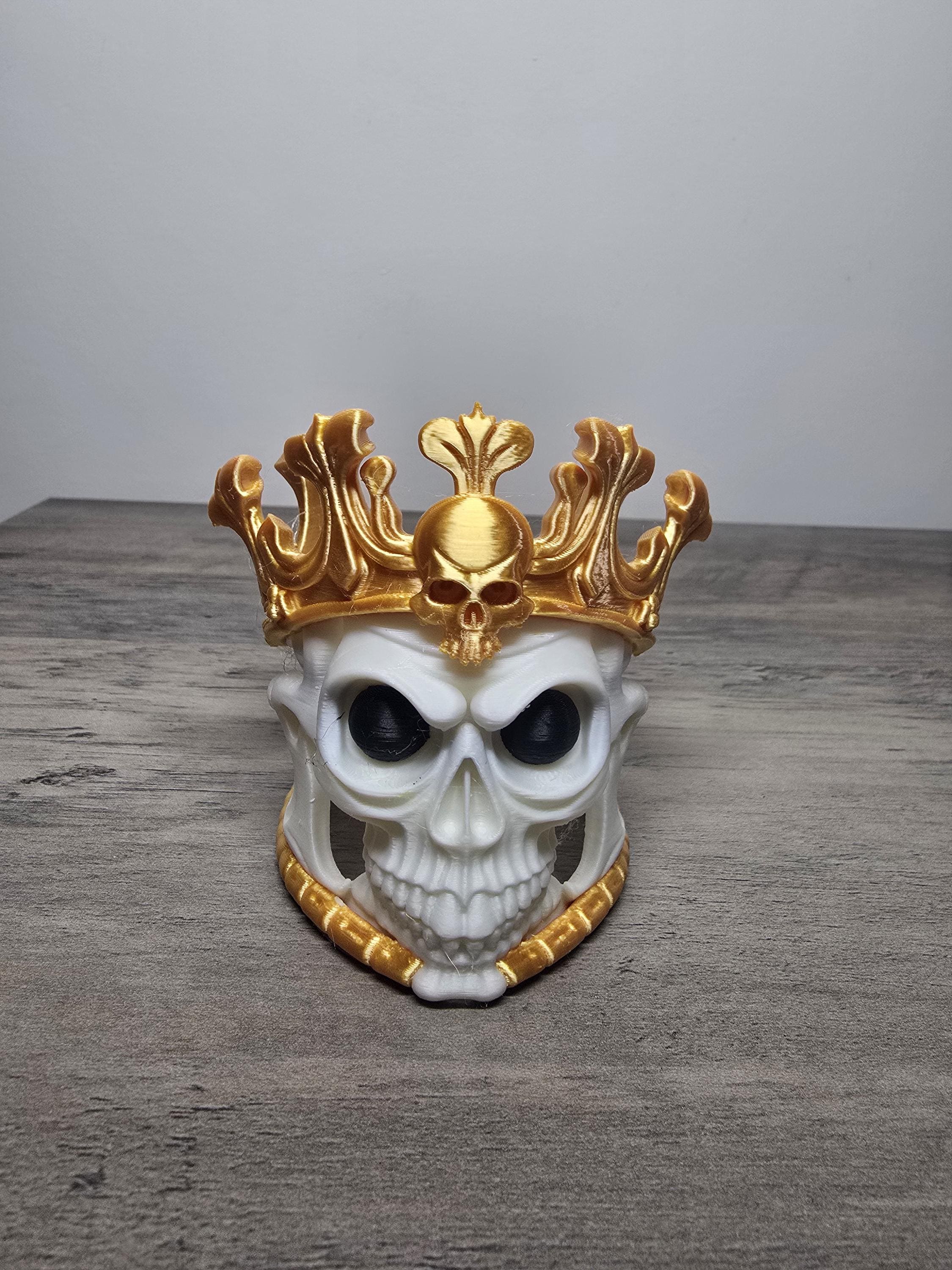 3D Printed Royal Skeleton with Crown Figurine | Halloween & Gothic Decor | 4m3d Design Art