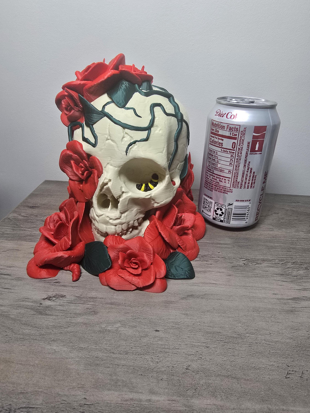 3D Printed Gothic Skull with Roses Figurine | Dark Home Decor | 4m3d Design Art