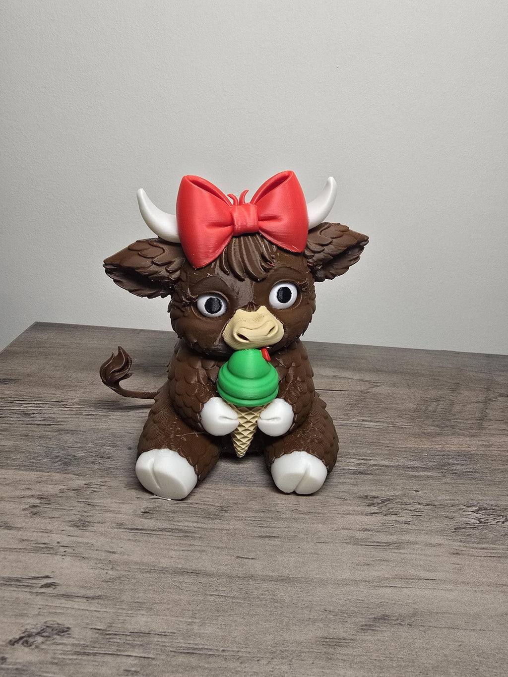 3D Printed Little Girl Highland Cow Figurine | Ice Cream Cone | Hand-Finished | 4m3d Design Art