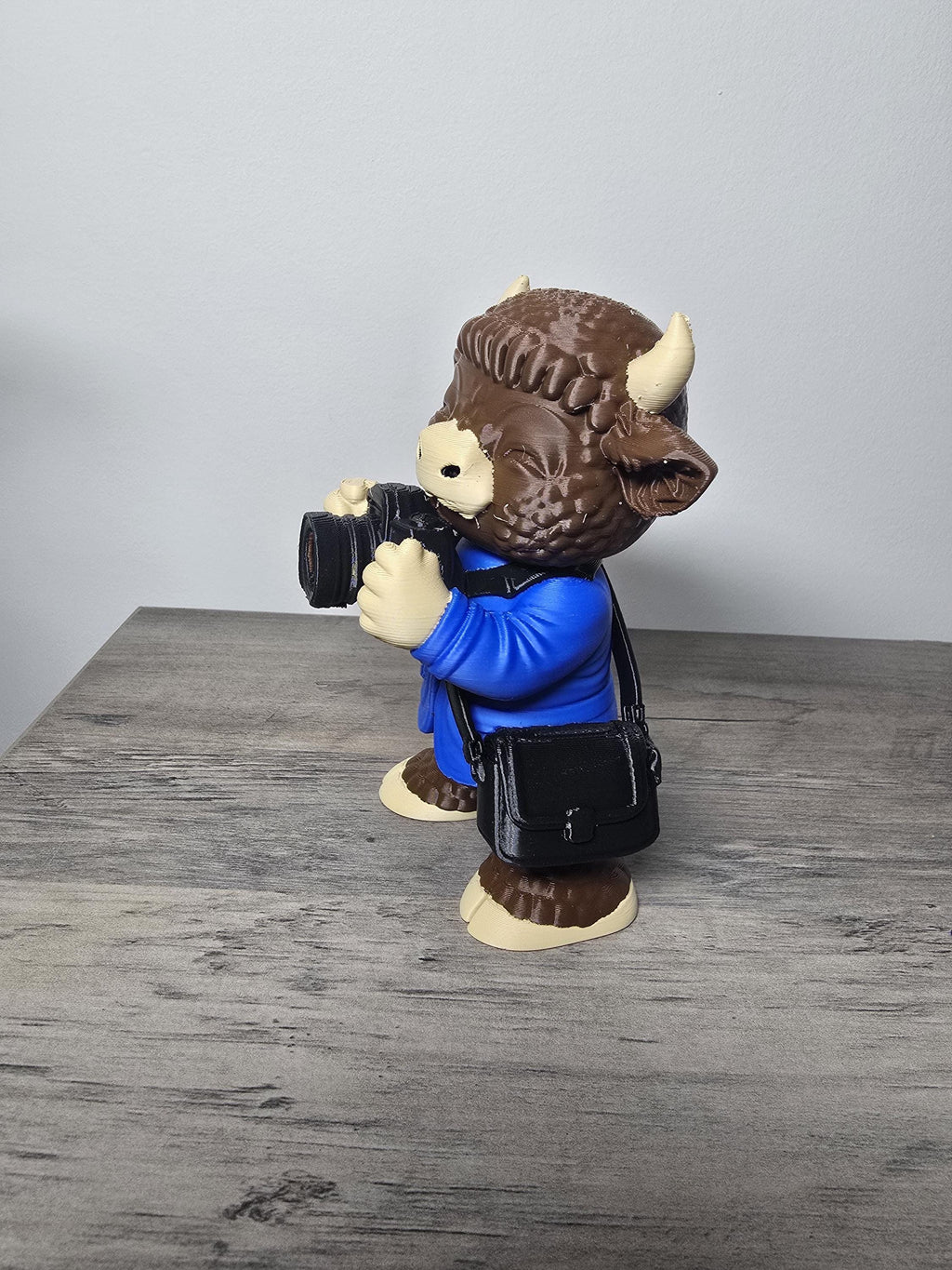 3D Printed Highland Cow Photographer Figurine | Funny Unique Gift | 4m3d Design Art