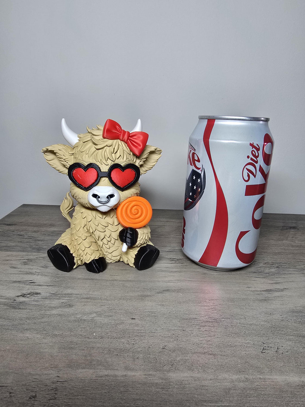 3D Printed In Love Highland Cow Figurine | Lollipop Design | Hand-Finished | 4m3d Design Art