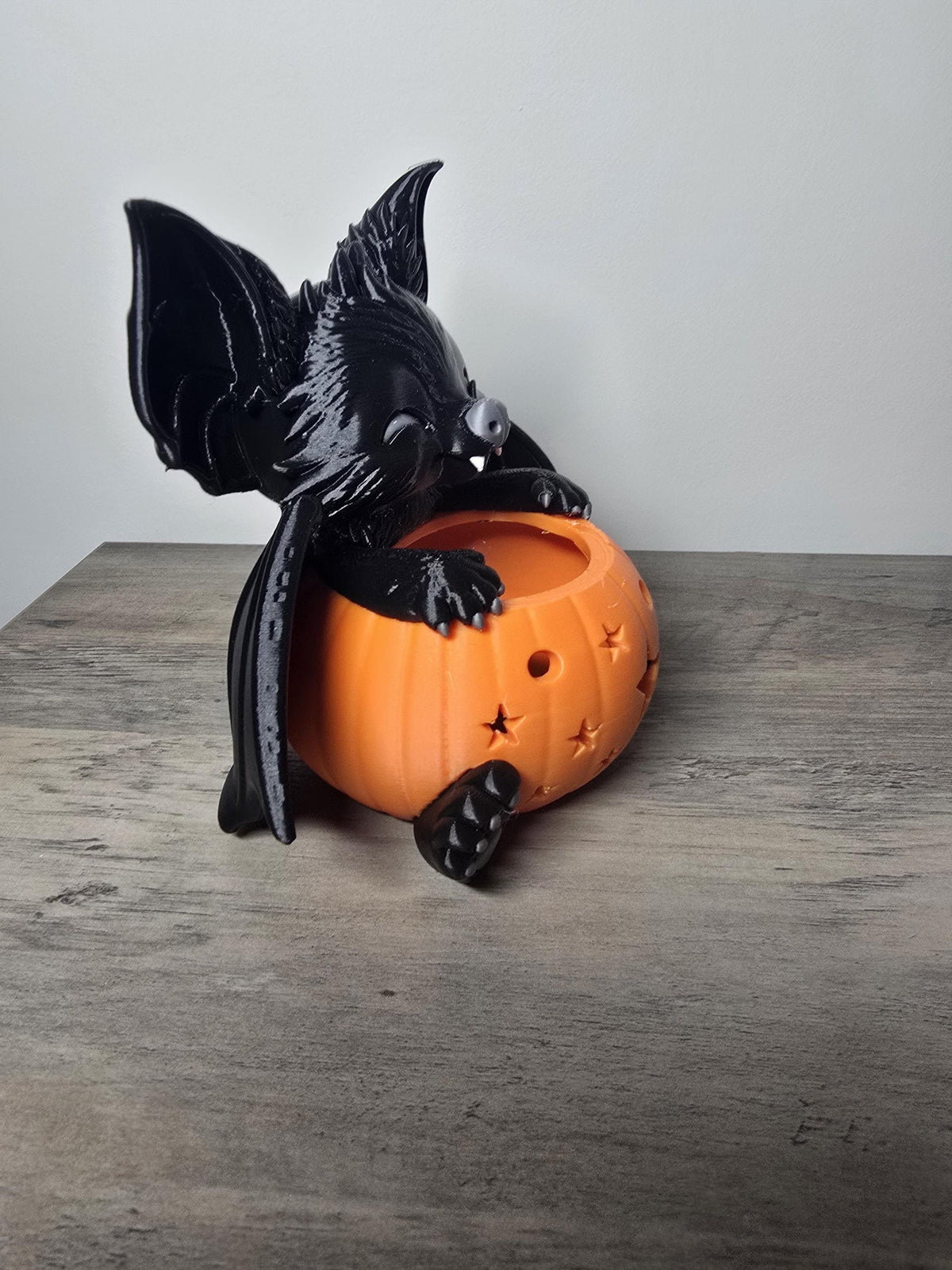 3D Printed Halloween Bat Tealight Candle Holder | Pumpkin Design | 4m3d Design Art