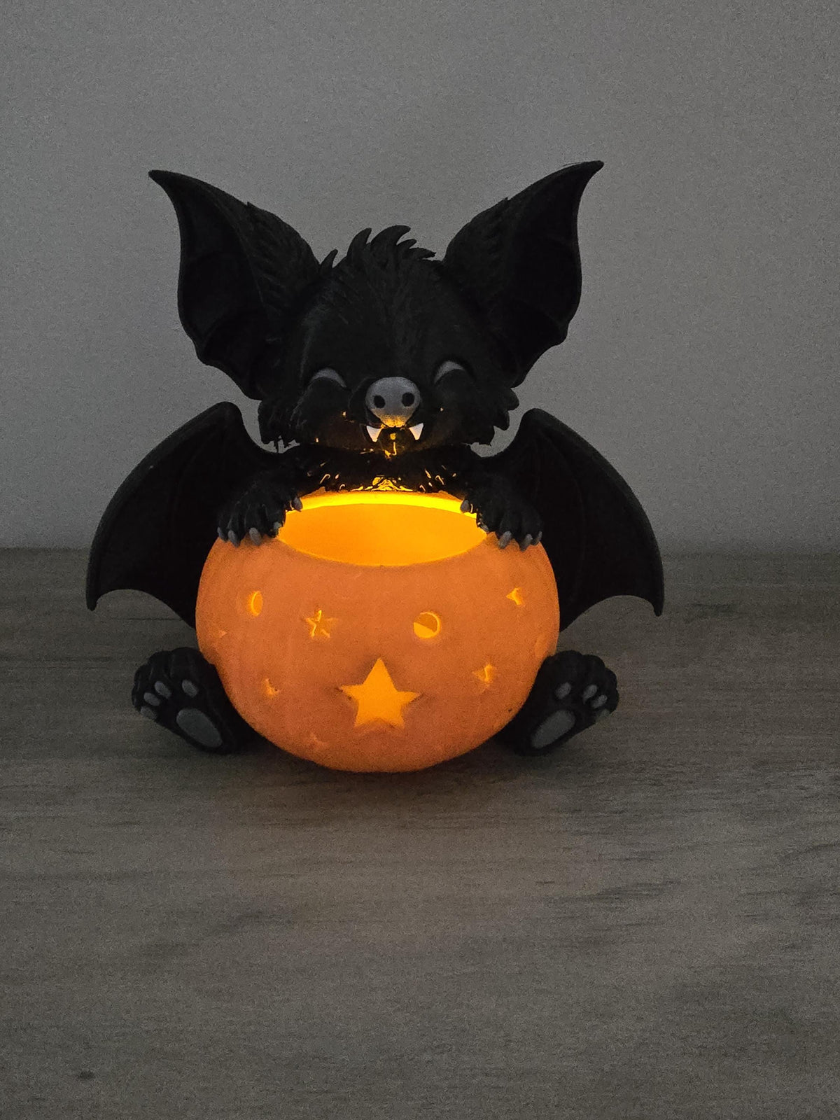 3D Printed Halloween Bat Tealight Candle Holder | Pumpkin Design | 4m3d Design Art