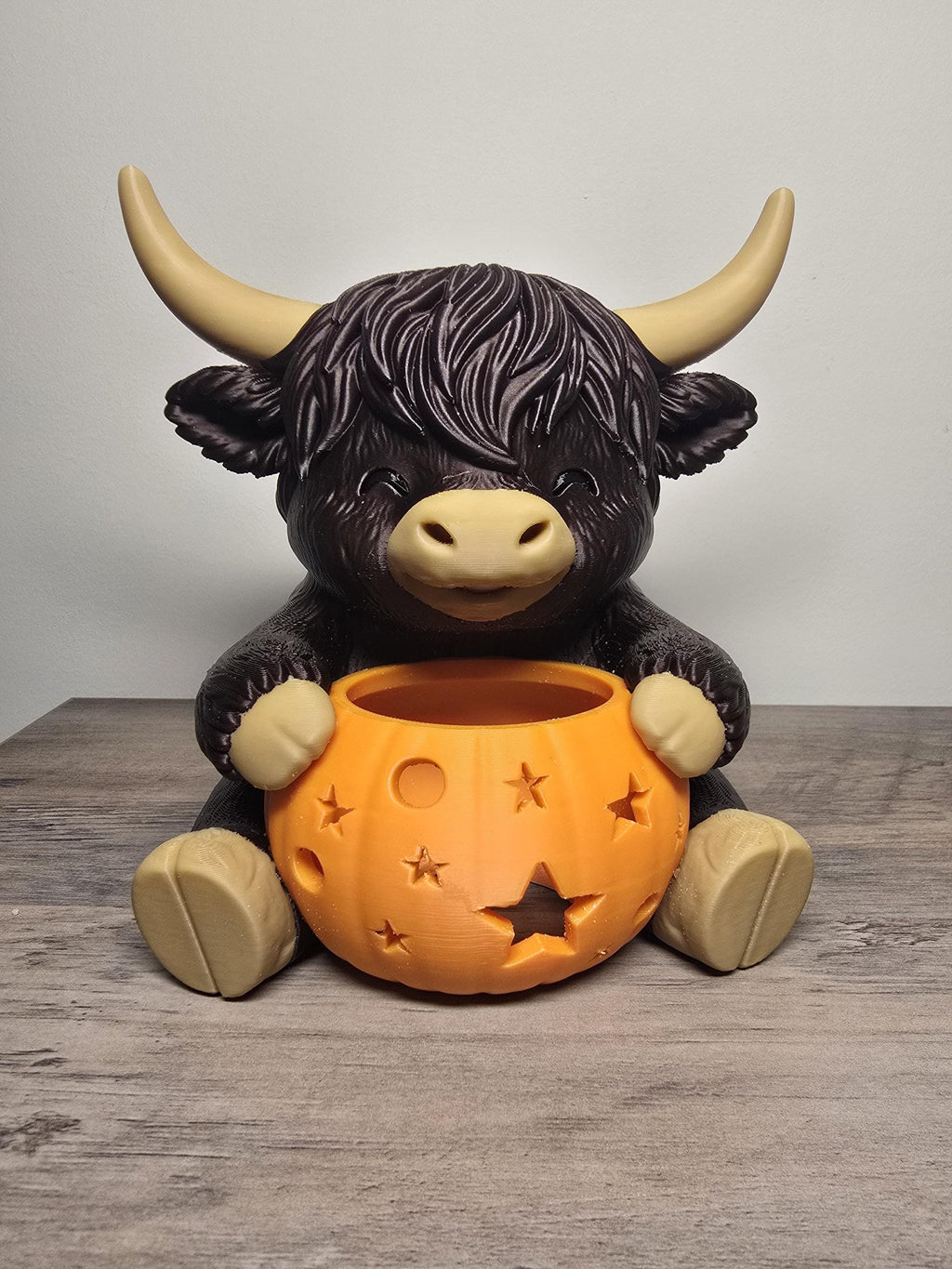 3D Printed Halloween Highland Cow Tealight Candle Holder | Pumpkin Design | 4m3d Design Art