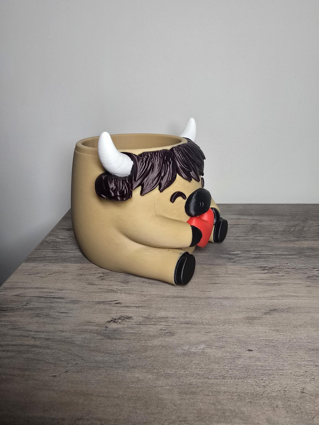 3D Printed Highland Cow Planter | Catch-All for Keys, Jewelry & Coins | 4m3d Design Art