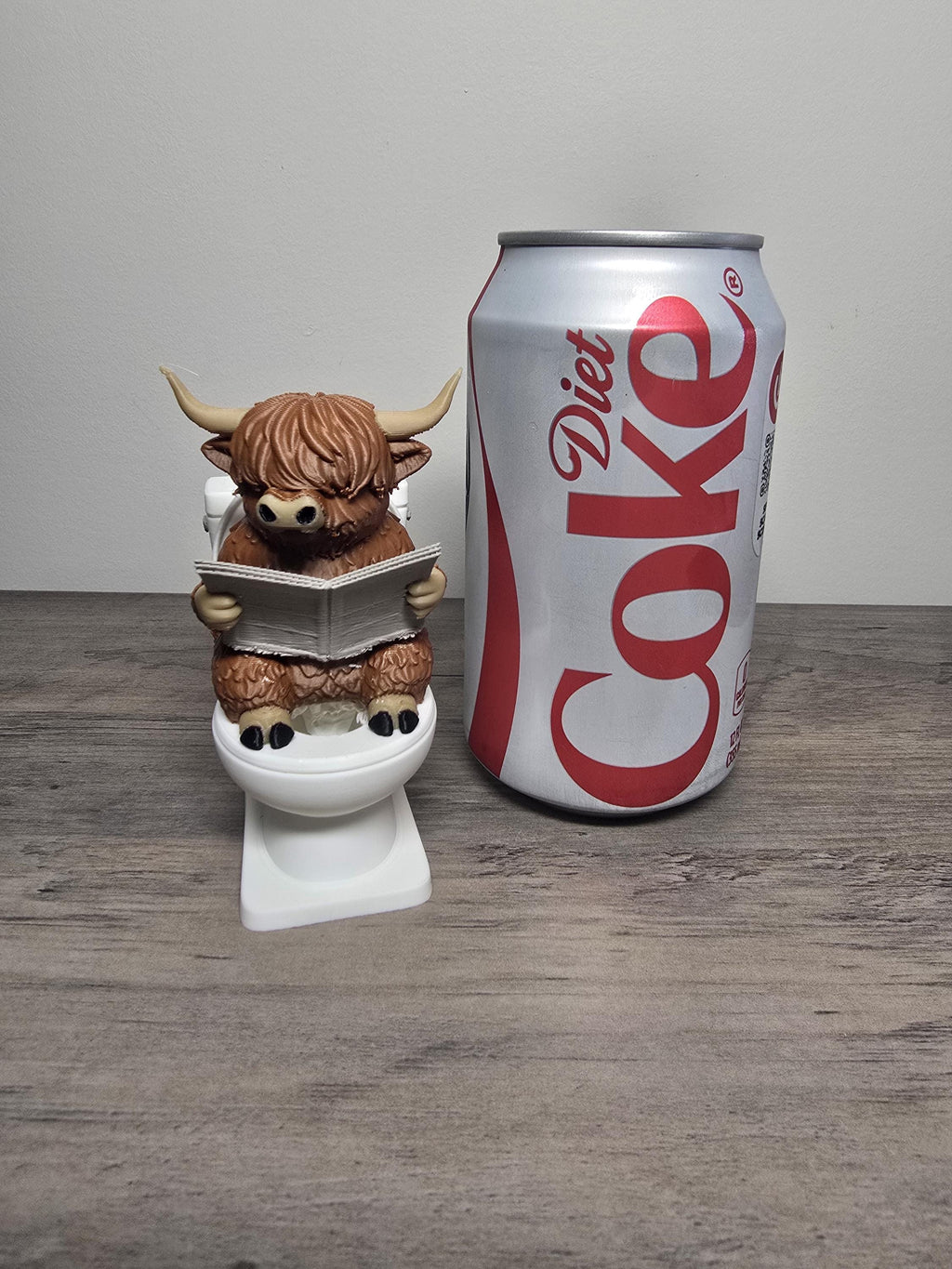 3D Printed Highland Cow on the Commode Figurine | Reading on the Throne | 4m3d Design Art