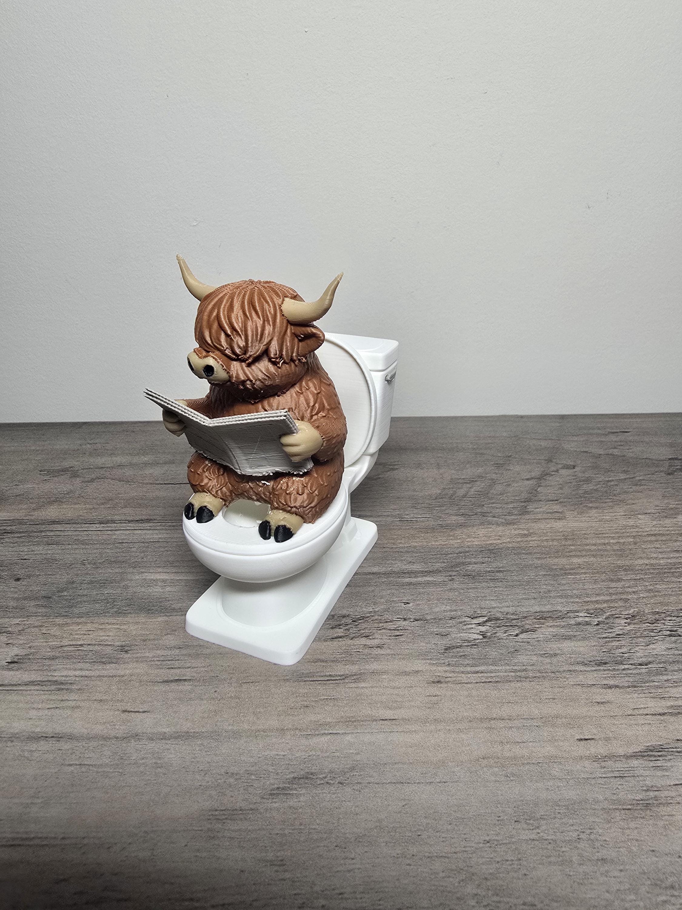 3D Printed Highland Cow on the Commode Figurine | Reading on the Throne | 4m3d Design Art